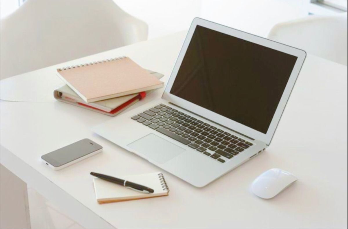 Ulasan Laptop untuk Pelajar: Ringan, Kencang, Tapi Tetap Hemat